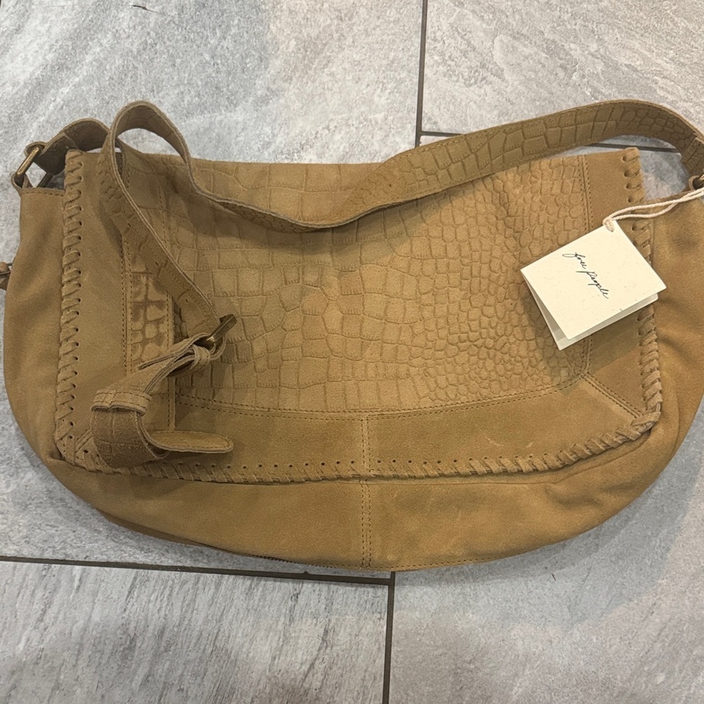 Unisex NWT Free People Sandino Suede Messenger Bag Camel Croc Boho Crossbody